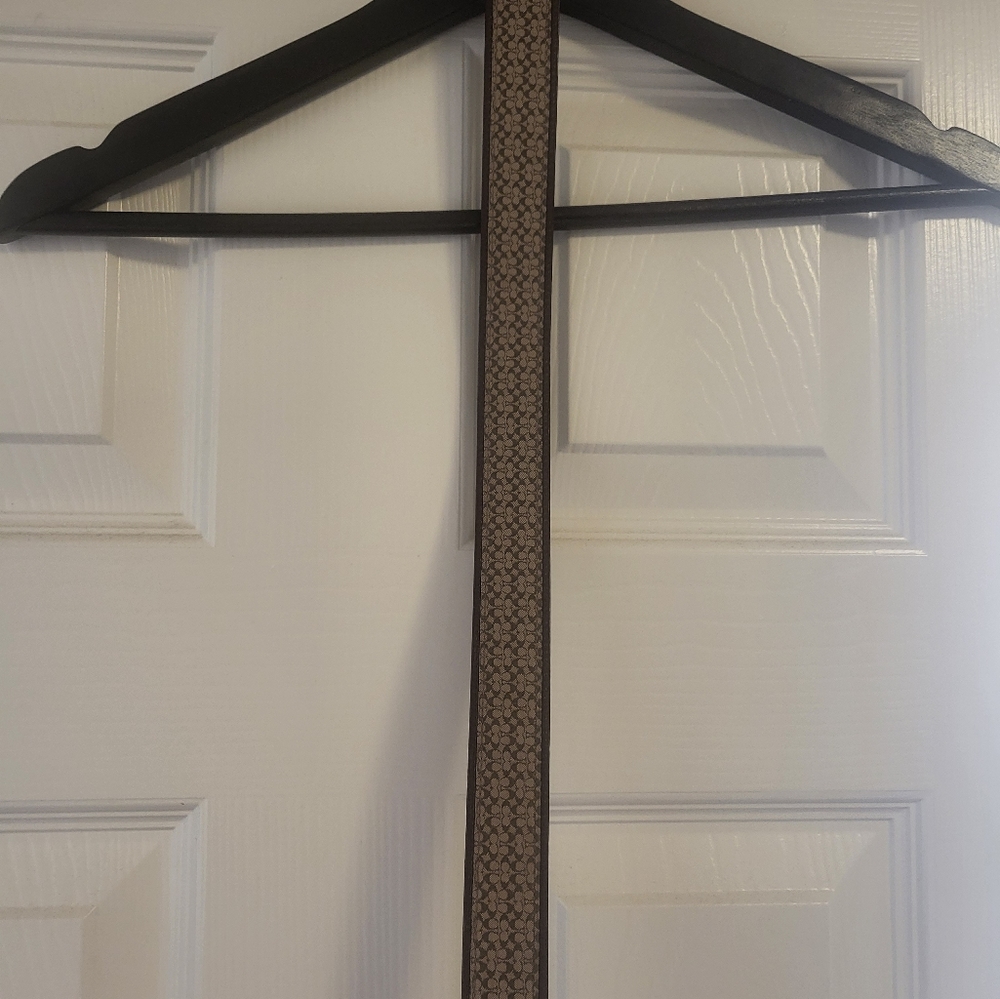 Coach belt
